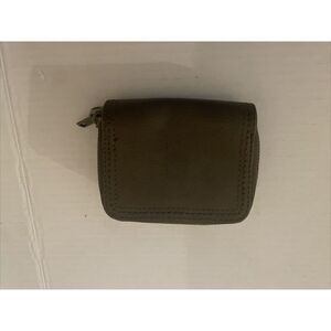 Universal Thread Goods Credit Card Wallet Zip Close Olive Grn Synthetic Leather‎
